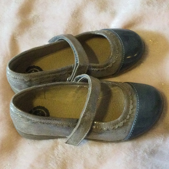 Livie & Luca size 11 Mary Jane shoes - Picture 2 of 5